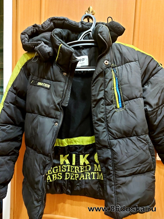 Продам зимнюю куртку на мальчика рост 134см KIKO