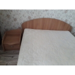 Продается кровать,  прикроватная тумбочка